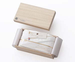 今治謹製 Shifuku Towel（至福タオル） 木箱入り　SH2435 WH (バスタオル　ホワイト)