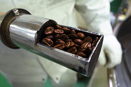 焙煎されたコーヒー豆