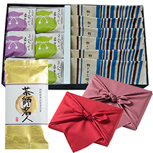 ＜ふるや古賀音庵＞餅のどら焼き6個・きんちゃく最中（小倉・胡麻各6個）＋丸山製茶【茶師名人】【風呂敷包み】