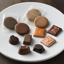 商品画像 GODIVA（ゴディバ）　チョコレート＆クッキーアソートメント（チョコレート7粒/クッキー4枚）