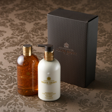商品画像 MOLTON BROWN（モルトンブラウン） ウード・アコード＆ゴールド ハンドギフトセット