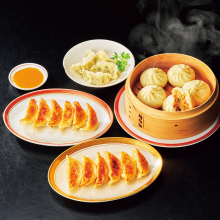 商品画像 【母の日専用】餃子専門店イチロー　味噌だれ餃子２種＆中華点心２種（計４１個）