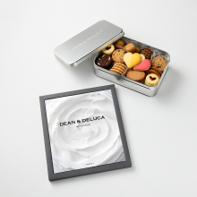 商品画像 DEAN & DELUCA（ディーン&デルーカ） ギフトカタログ WHITE（ホワイト）＋アメリカンクッキー缶【風呂敷包み】