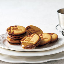 商品画像 【お歳暮】ザ・スウィーツ　キャラメルサンドクッキー（２０個）[RSCS20]