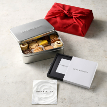 商品画像 DEAN & DELUCA（ディーン&デルーカ） ギフトカタログ WHITE（ホワイト）＋アメリカンクッキー缶【風呂敷包み】※カードタイプ