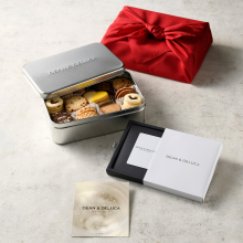 商品画像 DEAN & DELUCA（ディーン&デルーカ） ギフトカタログ PEARL（パール）＋アメリカンクッキー缶【風呂敷包み】※カードタイプ