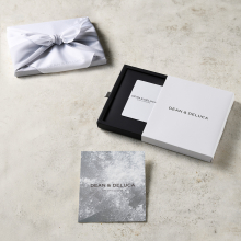 商品画像 DEAN & DELUCA（ディーン&デルーカ） ギフトカタログ CHARCOAL（チャコール）【風呂敷包み】※カードタイプ