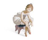 LLADRO（リヤドロ） リトルバレリーナ <出番前> A08125